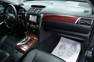 Седан Toyota Camry 2013 года, 1698000 рублей, Солонцы