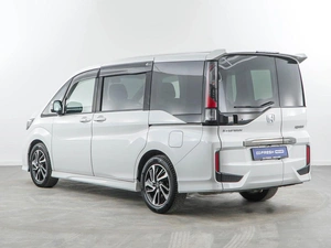 Минивэн Honda Stepwgn Spada 2019 года, 2679050 рублей, Москва