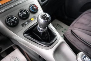 Хетчбэк Toyota Auris 2007 года, 679000 рублей, Красноярск