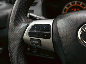 Хетчбэк Toyota Auris 2010 года, 690000 рублей, Краснодар