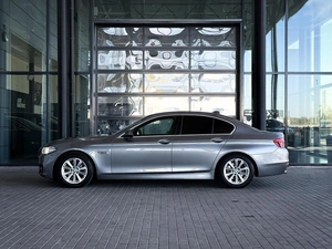 Седан BMW 5 серия 2013 года, 1800000 рублей, Уфа