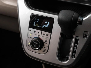 Хетчбэк Daihatsu Cast 2017 года, 769000 рублей, Тюмень