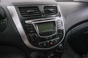 Седан Hyundai Solaris 2011 года, 759000 рублей, Красноярск