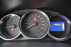 Хэтчбек Renault Sandero 2018 года, 920000 рублей, Орёл