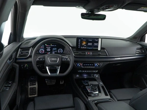 Внедорожник Audi Q5 2025 года, 5819999 рублей, Москва