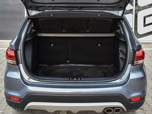 Хетчбэк Kia Rio X-Line 2019 года, 1430000 рублей, Краснодар