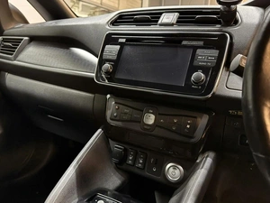 Хетчбэк Nissan Leaf 2019 года, 1947000 рублей, Красноярск