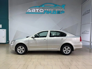 Лифтбек Skoda Octavia 2012 года, 829000 рублей, Красноярск