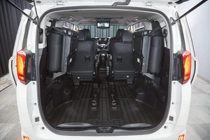 Минивэн Toyota Alphard 2019 года, 4445000 рублей, Красноярск