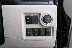 Хетчбэк Toyota Passo 2019 года, 909000 рублей, Красноярск