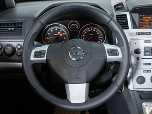 Минивэн Opel Zafira 2013 года, 935000 рублей, Ставрополь