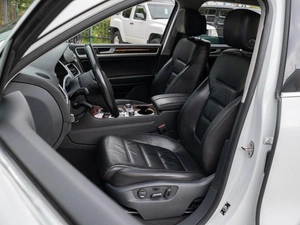 Внедорожник Volkswagen Touareg 2013 года, 2499000 рублей, Большой Сочи