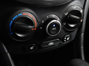 Седан Hyundai Solaris 2012 года, 849000 рублей, Воронеж