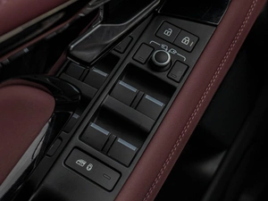 Внедорожник Land Rover Range Rover Evoque 2025 года, 6100000 рублей, Краснодар