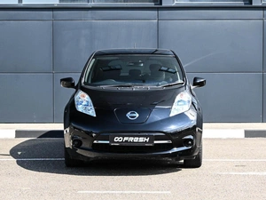 Хетчбэк Nissan Leaf 2017 года, 1358000 рублей, Кирилловка