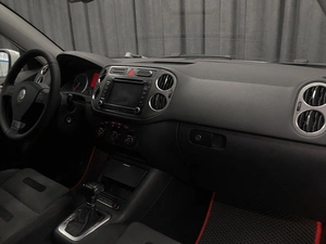 Внедорожник Volkswagen Tiguan 2009 года, 850000 рублей, Красноярск