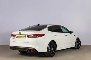 Седан Kia Optima 2017 года, 2189000 рублей, Новосибирск