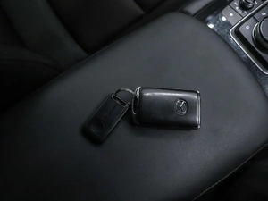 Хетчбэк Mazda 3 2019 года, 1770000 рублей, Красноярск