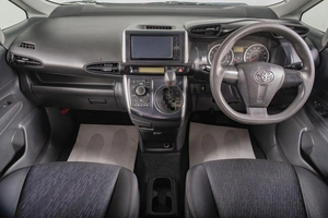Минивэн Toyota Wish 2010 года, 999000 рублей, Томск
