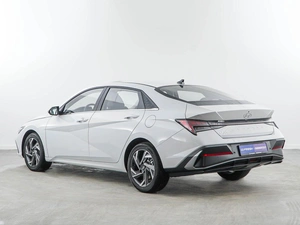 Седан Hyundai Elantra 2025 года, 2827077 рублей, Москва