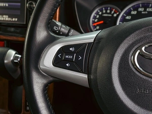 Минивэн Toyota Roomy 2017 года, 1200000 рублей, Краснодар