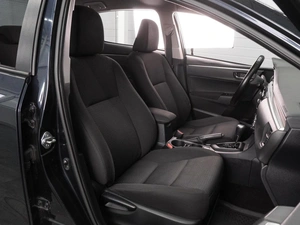 Седан Toyota Corolla 2015 года, 1199000 рублей, Воронеж