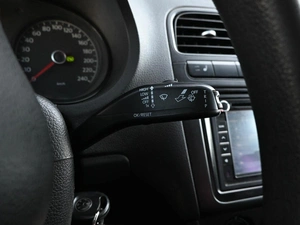 Седан Volkswagen Polo 2012 года, 799000 рублей, Кирилловка