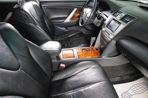 Седан Toyota Camry 2008 года, 1189000 рублей, Сургут