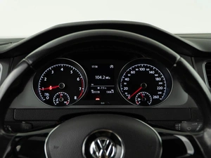 Хетчбэк Volkswagen Golf 2013 года, 1298999 рублей, Москва