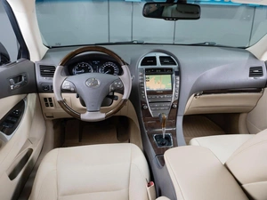 Седан Lexus ES 2011 года, 1395000 рублей, Тюмень