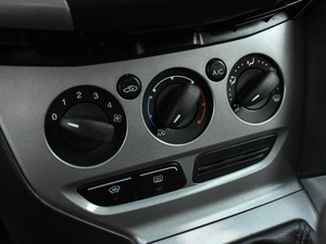 Универсал Ford Focus 2013 года, 895000 рублей, Краснодар