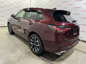 Внедорожник Honda ZR-V 2023 года, 3340000 рублей, Красноярск