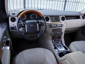 Внедорожник Land Rover Discovery 2014 года, 3200000 рублей, Волгоград