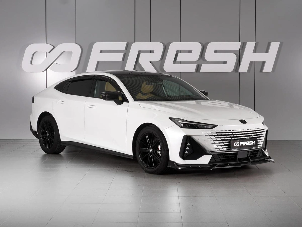 Лифтбек Changan UNI-V 2023 года, 2149000 рублей, Минеральные Воды