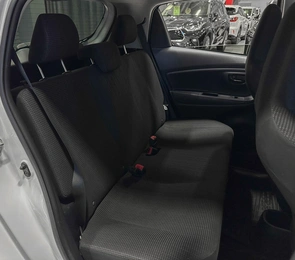 Хетчбэк Toyota Vitz 2017 года, 1087000 рублей, Красноярск