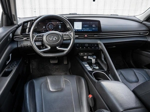 Седан Hyundai Elantra 2021 года, 1925000 рублей, Краснодар