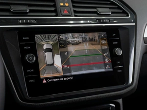 Внедорожник Volkswagen Tiguan 2019 года, 2599000 рублей, Тюмень