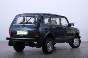 Внедорожник ВАЗ (LADA) 4x4 (Нива) 2013 года, 639000 рублей, Омск