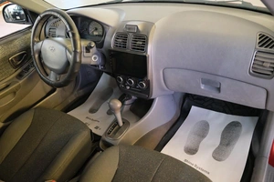 Седан Hyundai Accent 2006 года, 349000 рублей, Омск