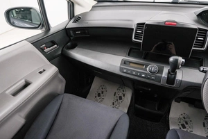 Минивэн Honda Freed 2010 года, 1079000 рублей, Красноярск
