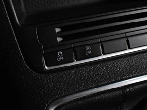 Внедорожник Volkswagen Tiguan 2011 года, 1064000 рублей, Воронеж