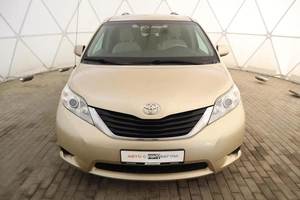 Минивэн Toyota Sienna 2011 года, 2000000 рублей, Обнинск