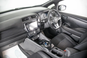 Хетчбэк Nissan Leaf 2018 года, 1749000 рублей, Пермь
