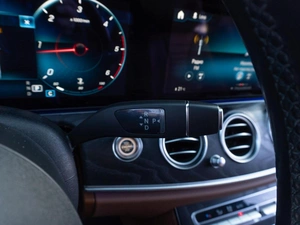 Седан Mercedes-benz E-класс 2021 года, 4499000 рублей, Саратов
