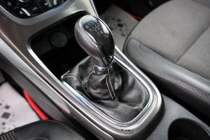 Хетчбэк Opel Astra 2011 года, 629000 рублей, Красноярск