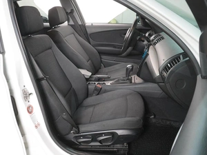 Хетчбэк BMW 1 серия 2010 года, 999000 рублей, Воронеж