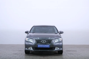 Седан Toyota Camry 2013 года, 2089000 рублей, Омск