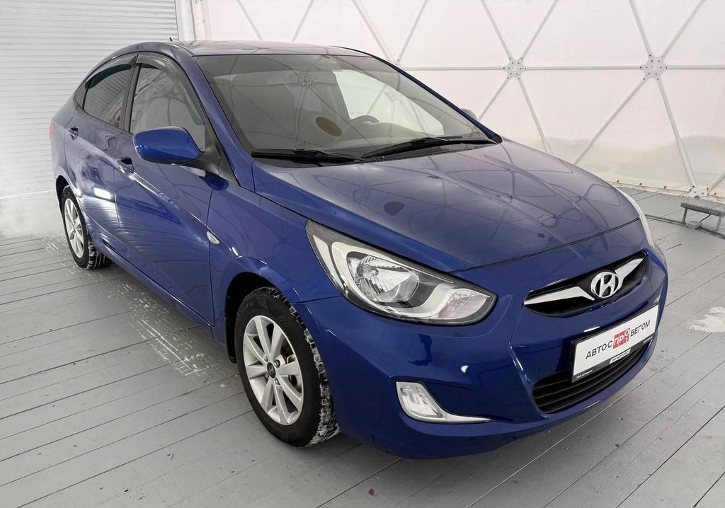 Седан Hyundai Solaris 2012 года, Брянск