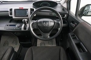 Минивэн Honda Freed 2014 года, 1259000 рублей, Красноярск