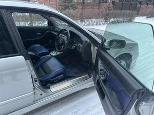 Седан Subaru Legacy 2000 года, 595000 рублей, 